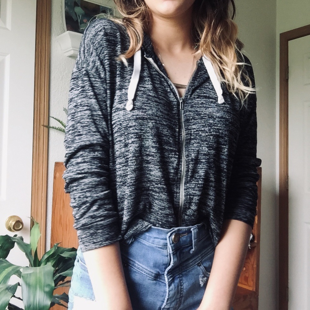 American Eagle outfitters light hooded sweatshirt